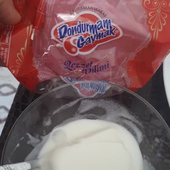 Dondurmam Gaymak Dondurmadaki Pütürler