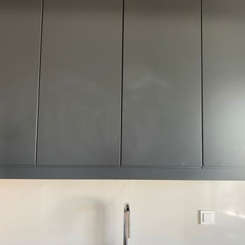 Temizlik59 (instagram.com: corlutemizlik59) Dolap Kapaklarımı Çizerek Beni Zarara Sokan İş Ahlakı Olmayan Şirket