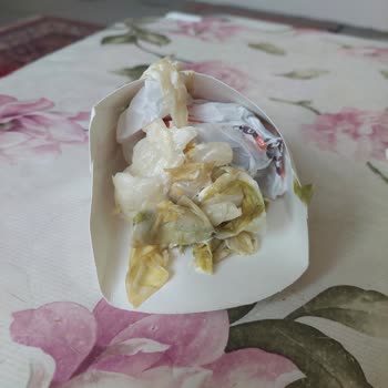 Burger King Hamburgerinin Çürük Marulu