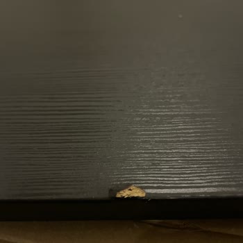 IKEA 2 Defa Alınan Masa Kusurlu Geldi