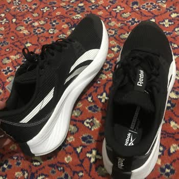 Reebok Ayağıma Dar Oluyor