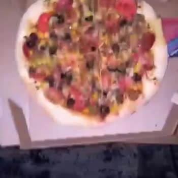 Domino's Pizza Yanlış Pizza Geldi