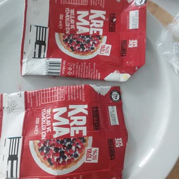 File Market Bozuk Krema Satıyor