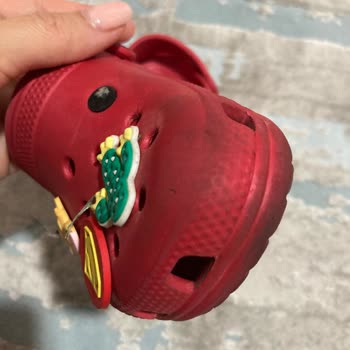 Crocs Terlik & Ayakkabı Crocs Ayakkabılarının Kalitesi Hakkında Şikayet