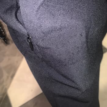 Zarada Aldığım Pantolonun 1 Kez Giymeme Rağmen Tüylendi