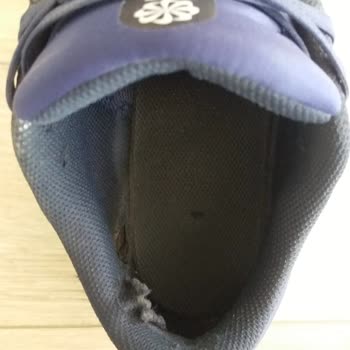 Intersport 4 Aylık Orijinal Ayakkabısının Yırtılıp Açılıp Sökülmesi