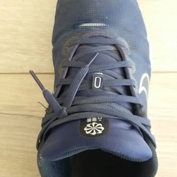 Intersport 4 Aylık Orijinal Ayakkabısının Yırtılıp Açılıp Sökülmesi