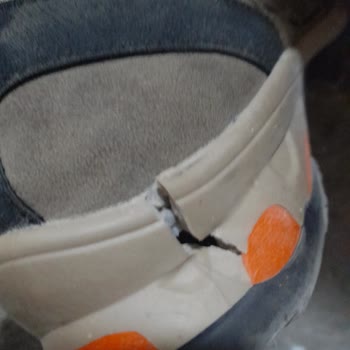 Slazenger Dayanıksız Bot, 2 Haftada Botun Tabanı Parçalandı