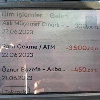 Akbank ATM De Param Kaldı