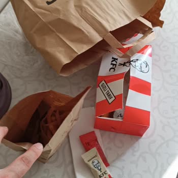 KFC Eksik Sipariş Getirdiler