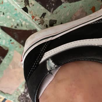 Vans Ayakkabı 20 Günlük Vans Yırtılma Sorunu