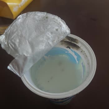 Sütaş Son Kullanma Tarihi Geçmemiş Ayran Küflü Çıktı