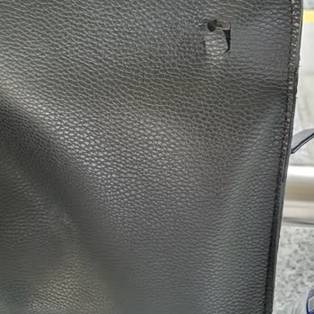 Polo Club Polo Kol Çantası Alalı 1 Ay Bile Olmadan Yırtıldı
