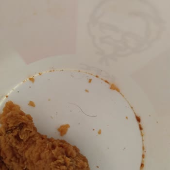 KFC Geç Geldi Ve Soğuk Tü Kil Vb. Ürünler Çıktı