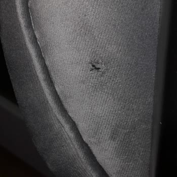 Su Mobilya (Eskişehir) Mutfak Masası Takımı, Kumaşı Yırtık Sandalye!