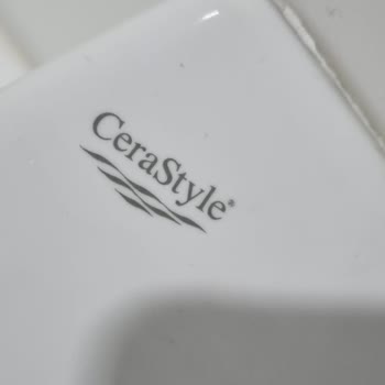Cerastyle Lavabo Kaplaması Örümcek Ağı Gibi Çatladı