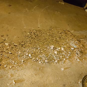 Osmangazi Belediyesi Sokakta Zemin Göçmesini Israrla Görmüyorlar