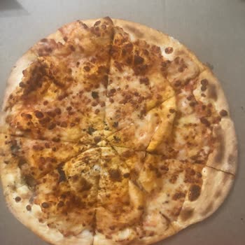 Sbarro Pizza Margarita Muhteşem Üçlü Görseldeki İle Alakası Yok