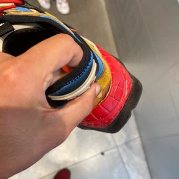 Sneaks Up Sneak UP'ın Ayakkabı İadesinde Çıkardığı Zorluk Ve Yanlışları.