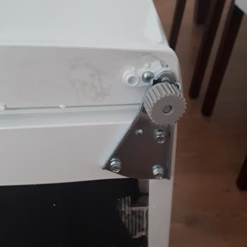 Dijitsu Marka Derin Dondurucuyla İlgili Memnuniyetsizlik