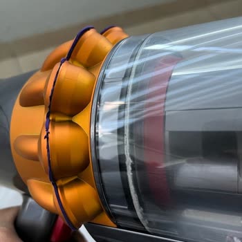 Dyson V15 Sağı Solu Kopan Süpürge