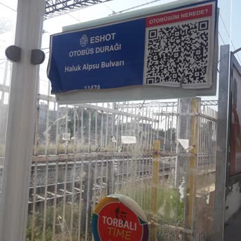 Eshot 701 Numaralı Otobüs Vaktinde Gelmiyor