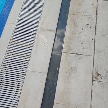 Moda Aqua Park Yüzme Havuzu Soma Hijyen Ve Müşteri İle Konuşma Tarzı Çok Kötüydü