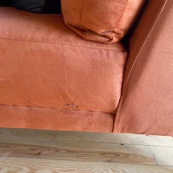 Doğtaş Mobilya Yeni Koltuğun Yırtık Gelmesi Ve Teslim Edilemeyen Puf