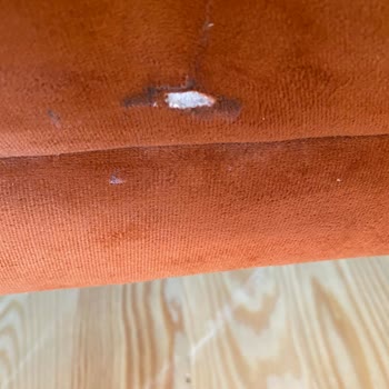 Doğtaş Mobilya Yeni Koltuğun Yırtık Gelmesi Ve Teslim Edilemeyen Puf