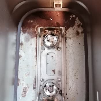 Arçelik Ekmek Yapma Makinesi Paslandı