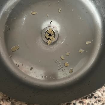 Piyale Makarna Haşlanınca Parçalanıyor.