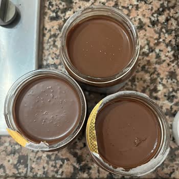 Nutella'nın Üzerindeki Baloncuklar