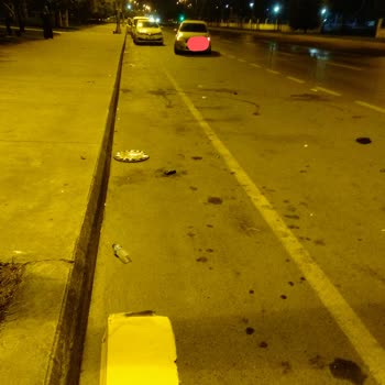 Park Halindeki Aracımıza Çarpıp Kaçan İETT Otobüsü