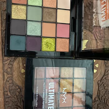 Trendyol Loreal Satıcısından Aldığım Nyx Far Paleti Kapak Sorunu.