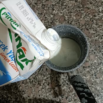 Pınar Et Ve Süt Tortu Peynir Gibi Şeyler Çıktı