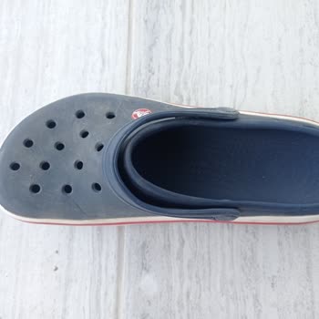 Crocs Terlik & Ayakkabı Küçülen Crocs Erkek Terliği