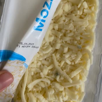 Metro Market Küflü Peynir!