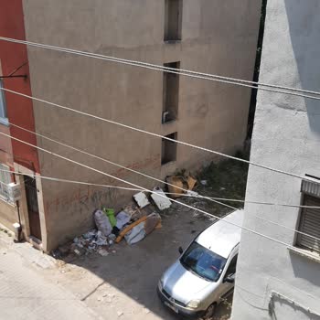 Bornova Belediyesi Çöpleri Almıyor, Ev Sahipleri Atmaya Devam Etmiyor