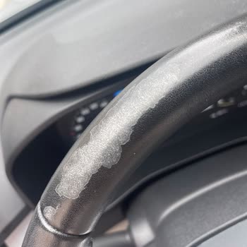 3 Yaşında Volvo XC40 Aracımın Direksiyonu Soyuldu