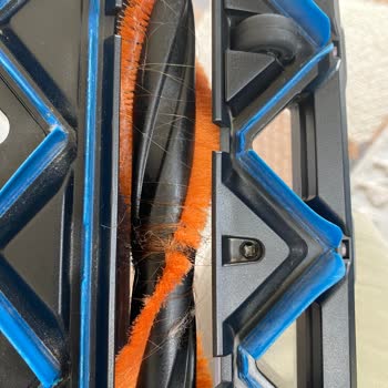 Philips 8000 Aqua Plus Başlıklarda Saç Topluyor