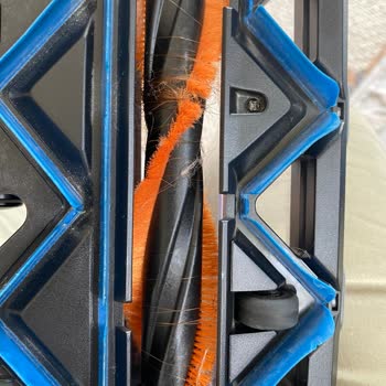 Philips 8000 Aqua Plus Başlıklarda Saç Topluyor