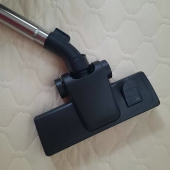 Altus Süpürge Serviste Hasar Gördü