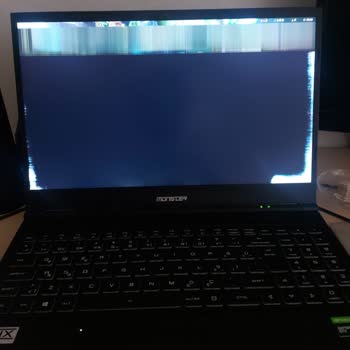 Monster Notebook Abra A5 V15.10.1 15,6" Gaming Laptop Ekran Gitmesi