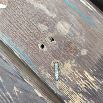 İzmir Büyükşehir Belediyesi Çocuk Parkındaki Tehlike