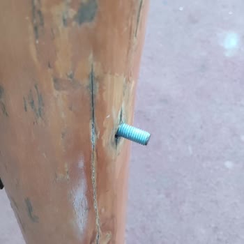 İzmir Büyükşehir Belediyesi Çocuk Parkındaki Tehlike