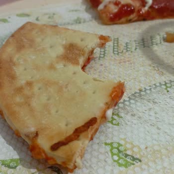 Superfresh Pizzada Saç Çıktı