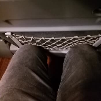 Deveci Nazar Turizm Urfa Nazar Seyahat Dar Koltuk Mesafesi