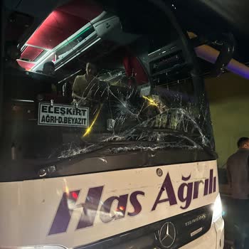 Has Ağrılı Kazadan Sonra 1 Saate Geliyor Deyip 3 Saat Beklettiler