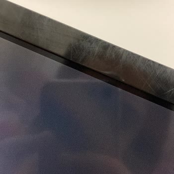 Axen Bir Türlü Çözülemeyen Ekran Çerçevesi Ve Servis