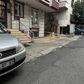 Maltepe Belediyesi Hızlı Araçlar ve Park Edilen Araçlar Sorunu